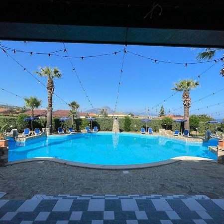 Soleada Club Lejlighedshotel Campofelice Di Roccella Eksteriør billede